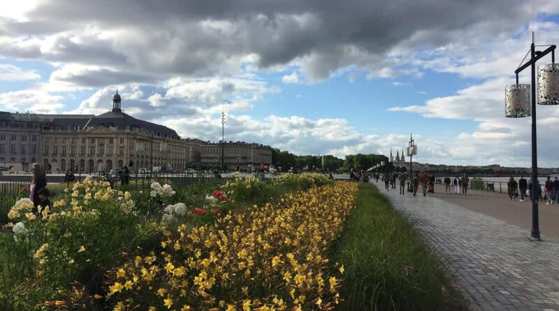 Panorama de Bordeaux, métropole girondine